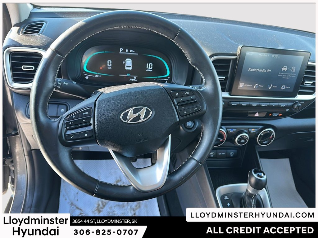 2023 Hyundai Venue Preferred in Lloydminster, Saskatchewan - 14 - w1024h768px