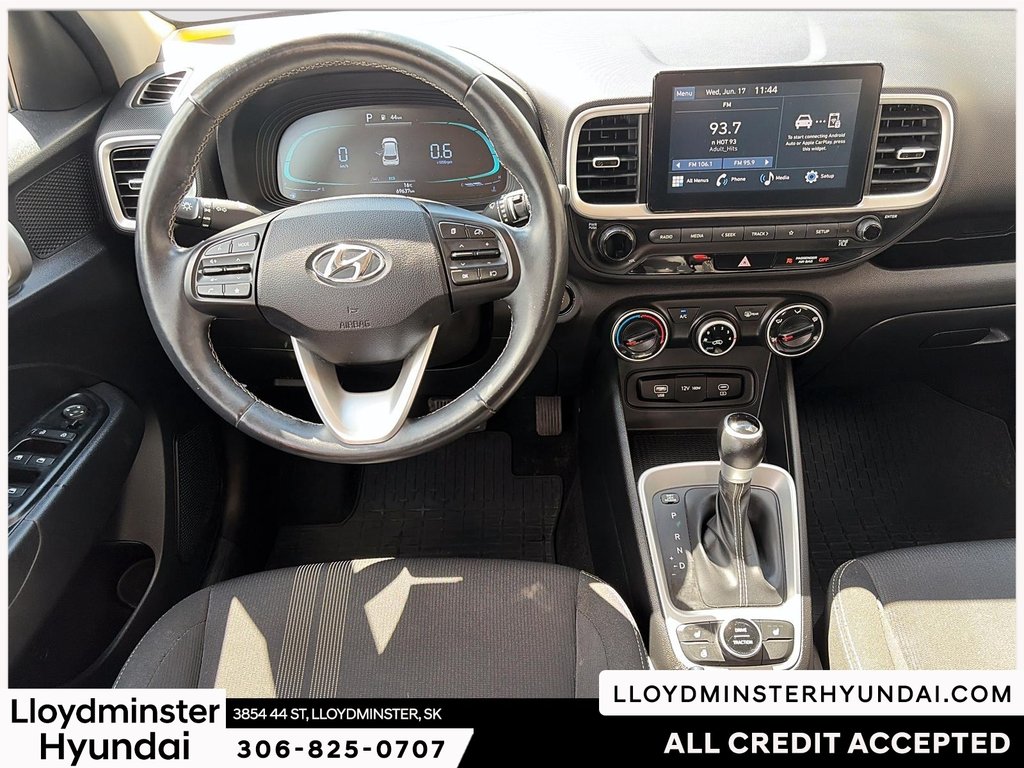 2023 Hyundai Venue Preferred in Lloydminster, Saskatchewan - 14 - w1024h768px