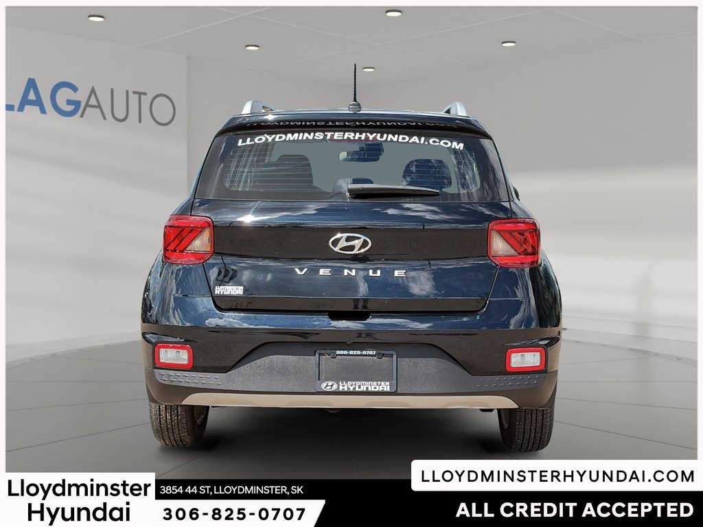 2023 Hyundai Venue Preferred in Lloydminster, Saskatchewan - 6 - w1024h768px