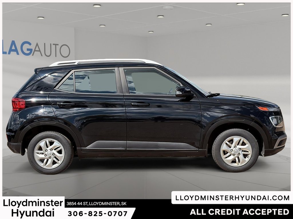 2023 Hyundai Venue Preferred in Lloydminster, Saskatchewan - 4 - w1024h768px