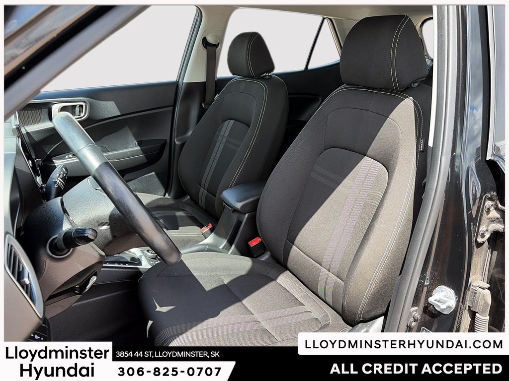 2023 Hyundai Venue Preferred in Lloydminster, Saskatchewan - 12 - w1024h768px