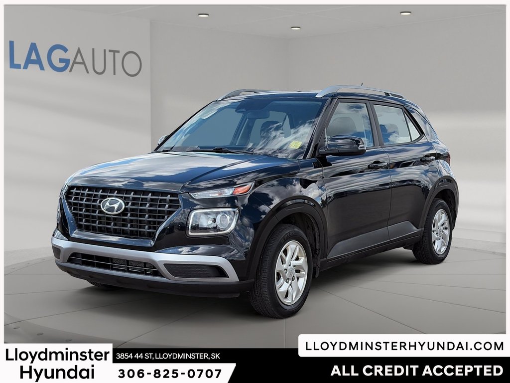 2023 Hyundai Venue Preferred in Lloydminster, Saskatchewan - 1 - w1024h768px