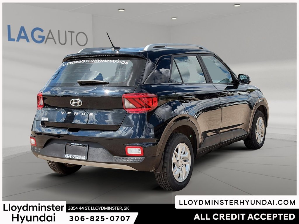 2023 Hyundai Venue Preferred in Lloydminster, Saskatchewan - 5 - w1024h768px