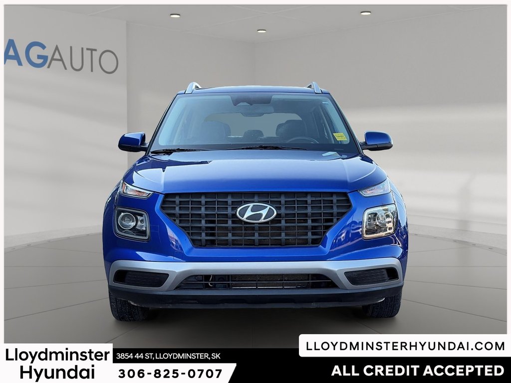 2023 Hyundai Venue Preferred in Lloydminster, Saskatchewan - 2 - w1024h768px