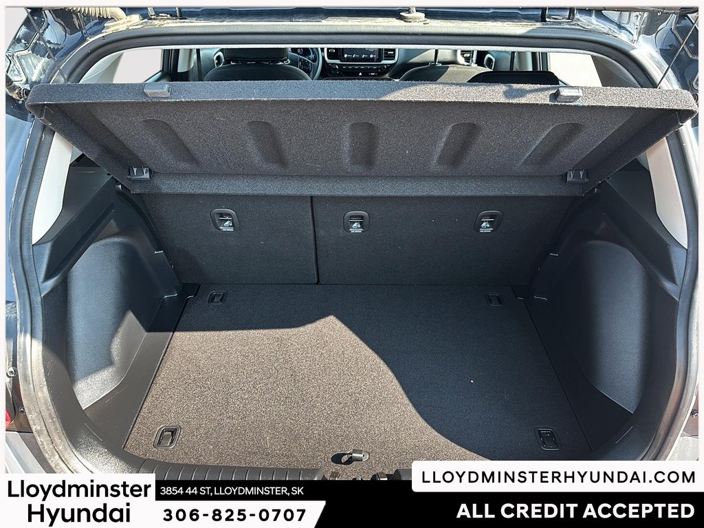 2024 Hyundai Venue Essential in Lloydminster, Saskatchewan - 9 - w1024h768px