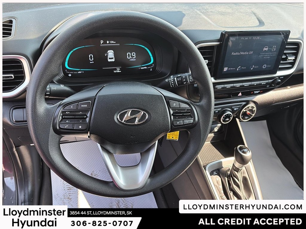 2024 Hyundai Venue Essential in Lloydminster, Saskatchewan - 14 - w1024h768px