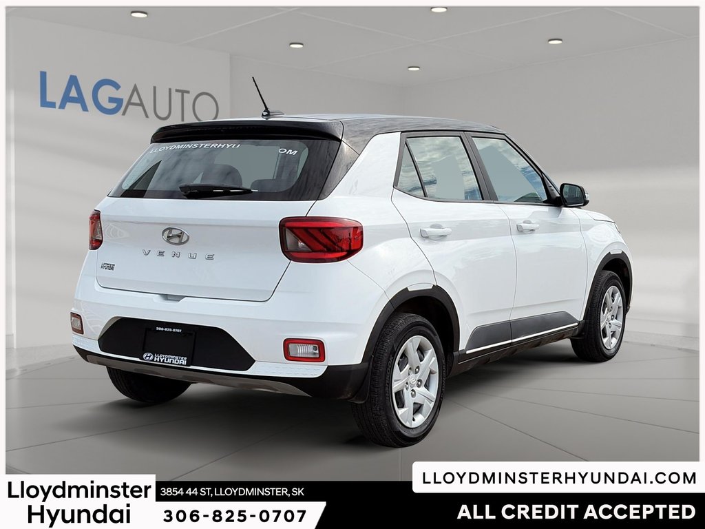 2024 Hyundai Venue Essential in Lloydminster, Saskatchewan - 5 - w1024h768px