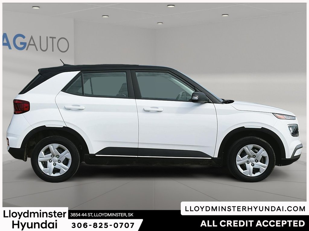 2024 Hyundai Venue Essential in Lloydminster, Saskatchewan - 4 - w1024h768px