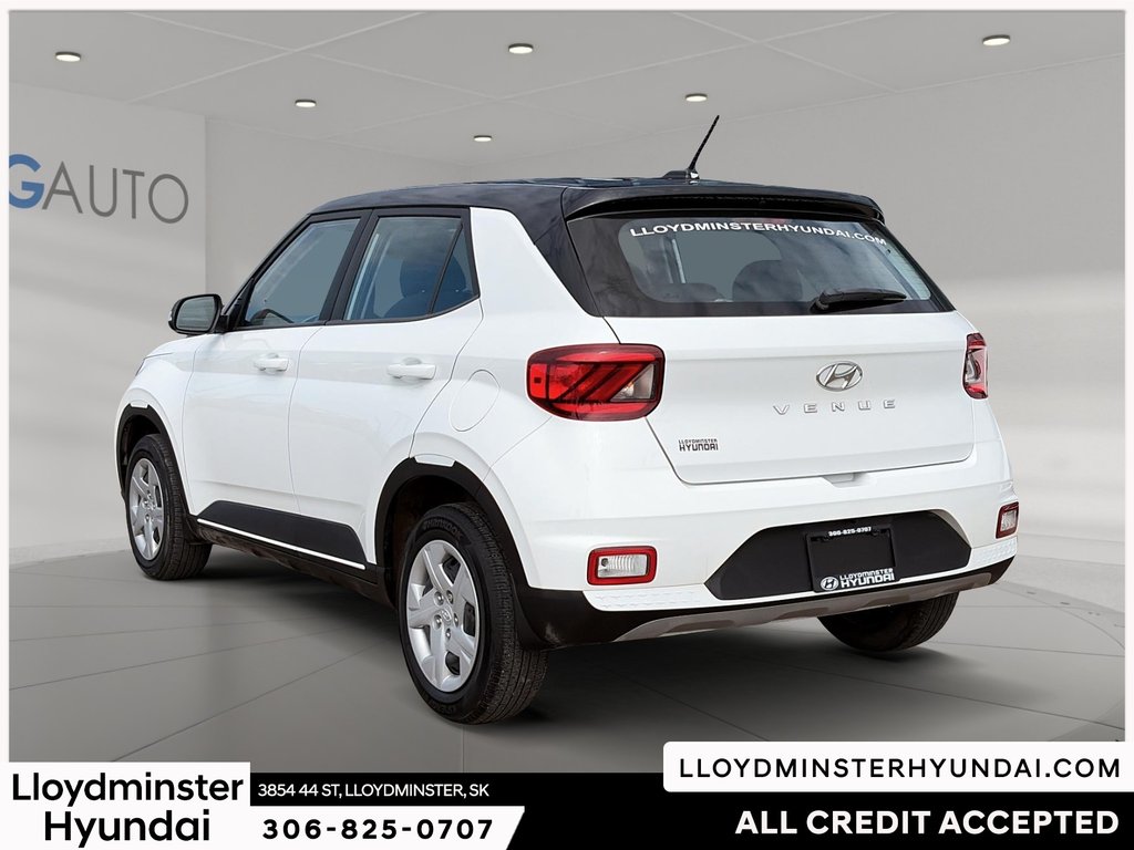 2024 Hyundai Venue Essential in Lloydminster, Saskatchewan - 7 - w1024h768px