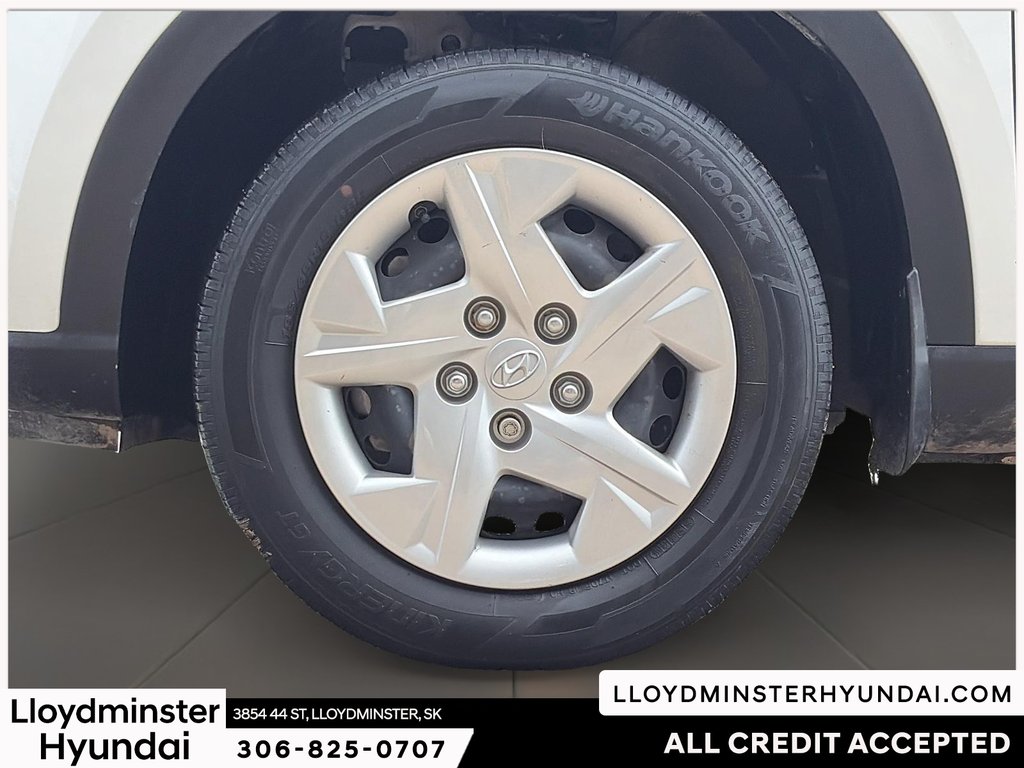 2024 Hyundai Venue Essential in Lloydminster, Saskatchewan - 10 - w1024h768px