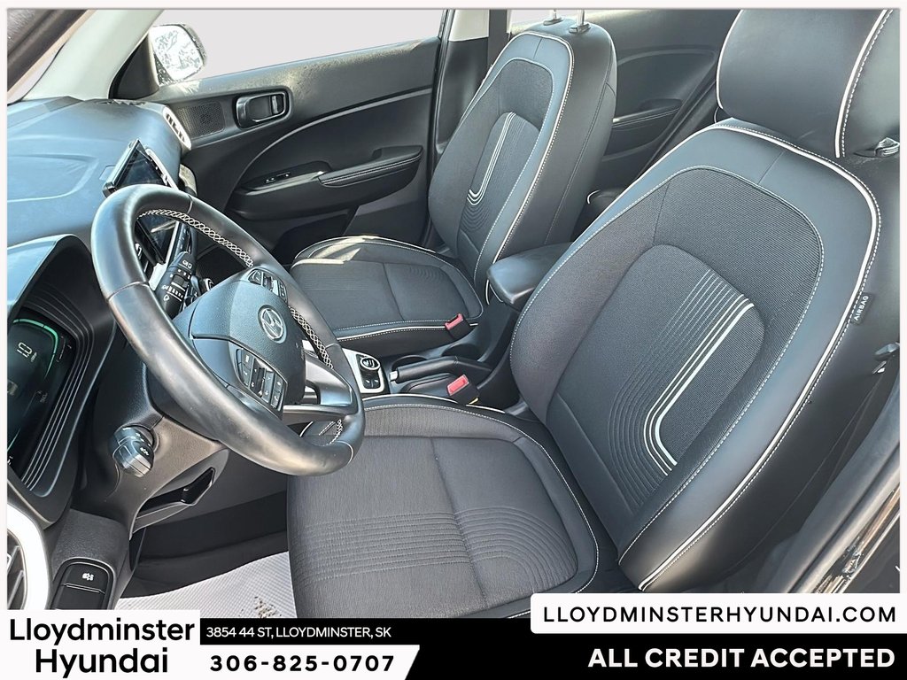 2025 Hyundai Venue Ultimate in Lloydminster, Saskatchewan - 11 - w1024h768px