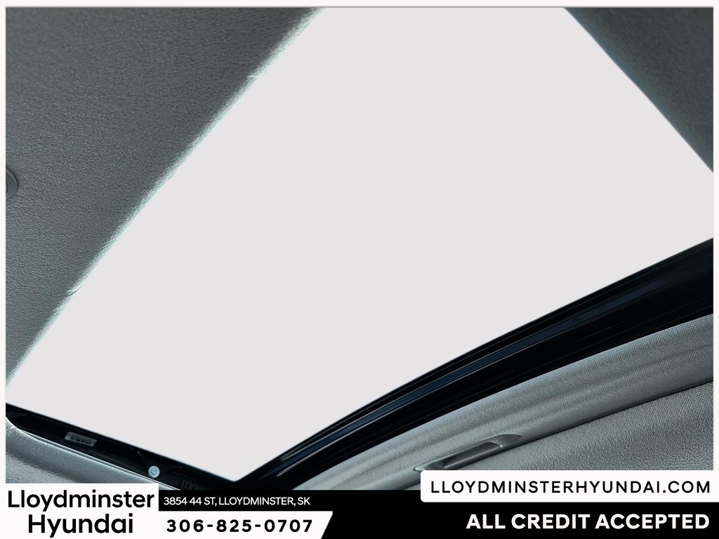 2025 Hyundai Venue Ultimate in Lloydminster, Saskatchewan - 18 - w1024h768px