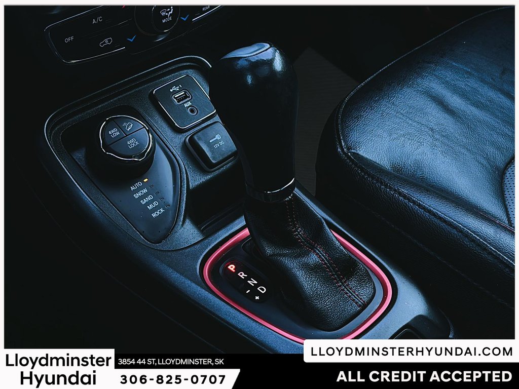 2020 Jeep Compass Trailhawk in Lloydminster, Saskatchewan - 16 - w1024h768px