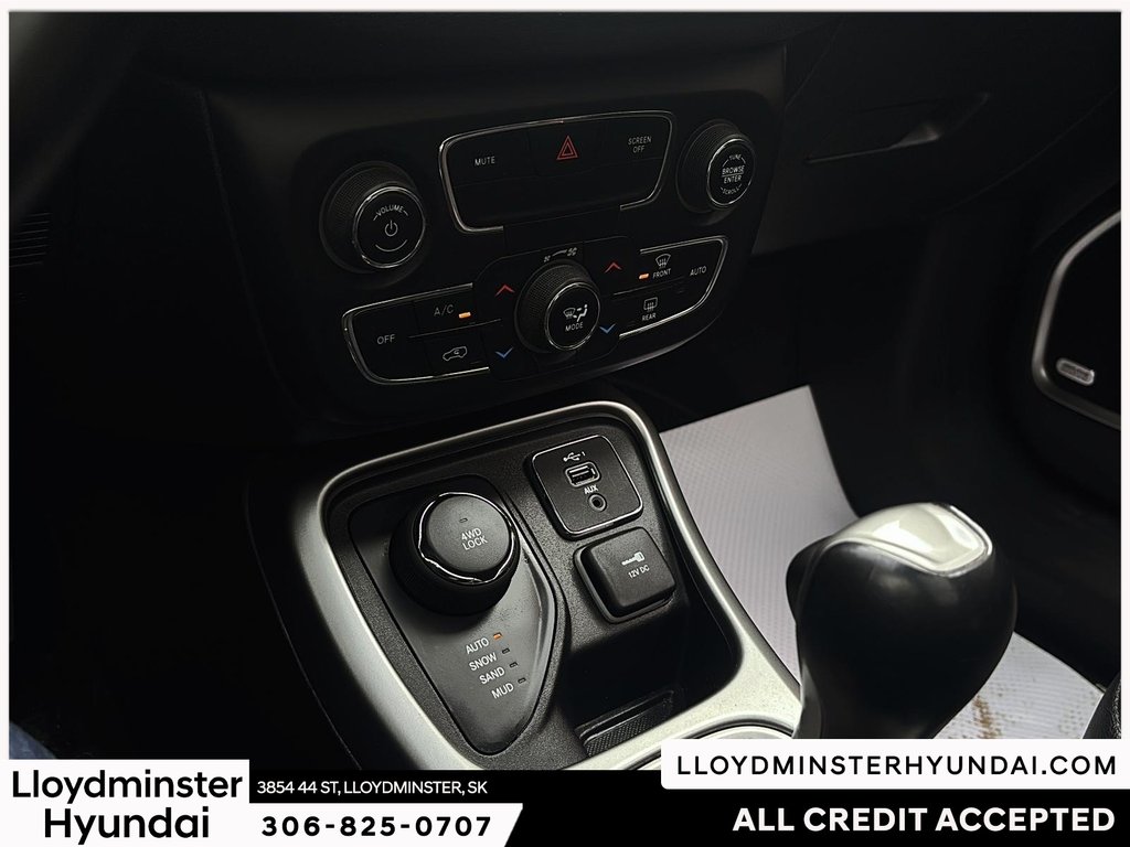 2021 Jeep Compass North in Lloydminster, Saskatchewan - 25 - w1024h768px