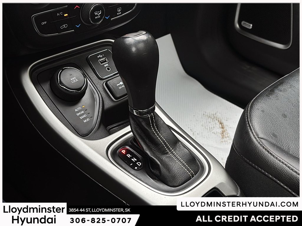 2021 Jeep Compass North in Lloydminster, Saskatchewan - 18 - w1024h768px