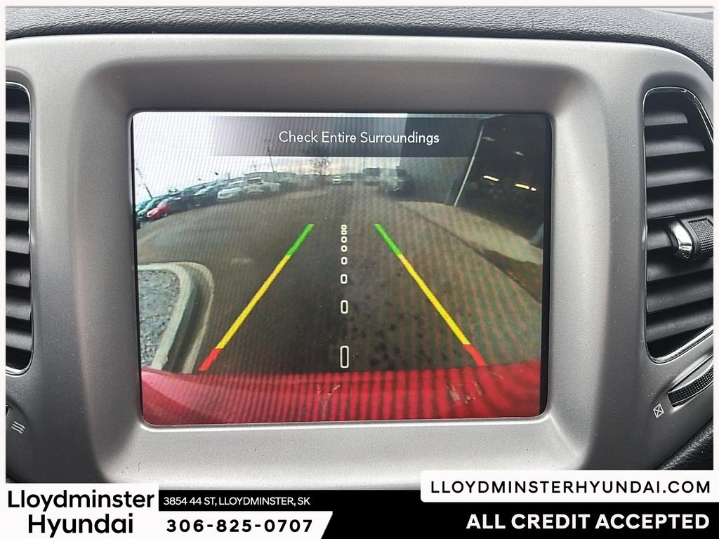 2021 Jeep Compass North in Lloydminster, Saskatchewan - 23 - w1024h768px