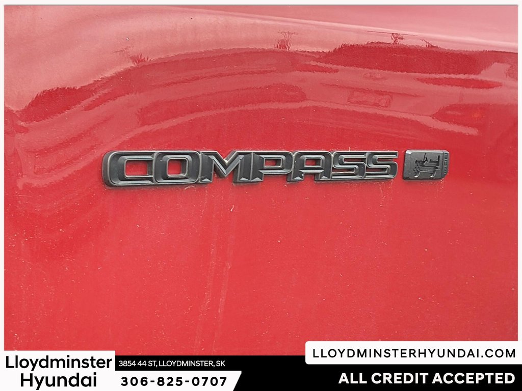 2021 Jeep Compass North in Lloydminster, Saskatchewan - 11 - w1024h768px