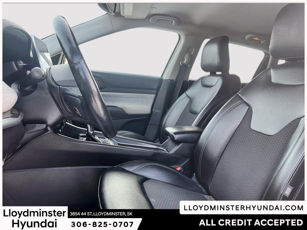 2022 Jeep Compass North in Lloydminster, Saskatchewan - 11 - w1024h768px