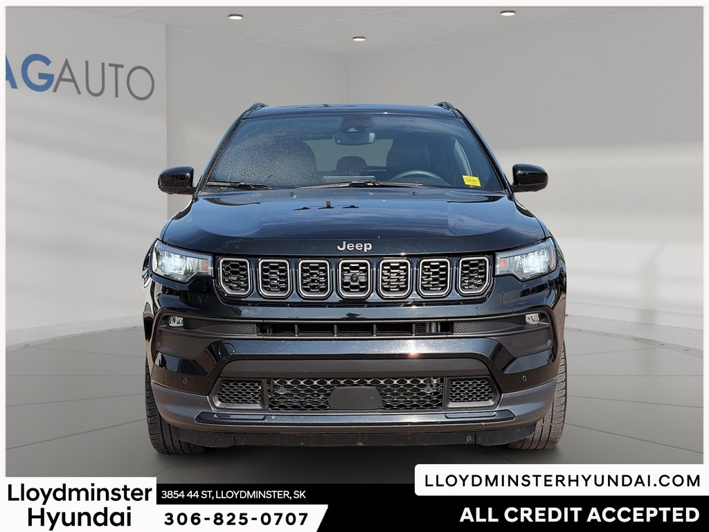 2024 Jeep Compass Altitude in Lloydminster, Saskatchewan - 2 - w1024h768px