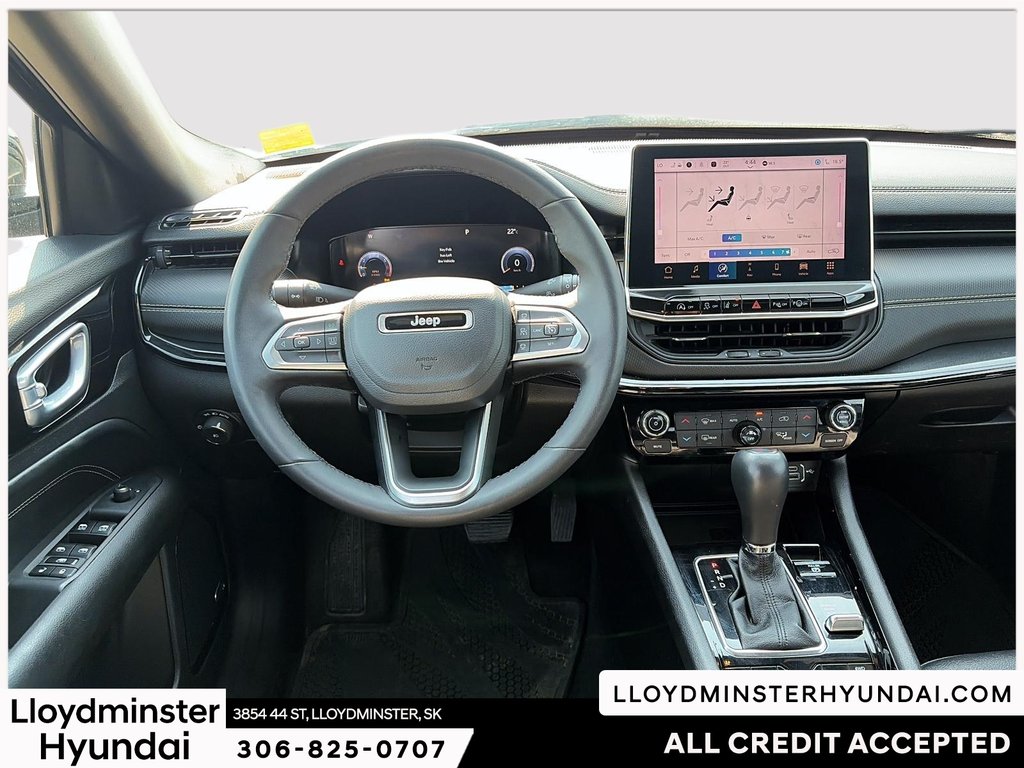 2024 Jeep Compass Altitude in Lloydminster, Saskatchewan - 14 - w1024h768px