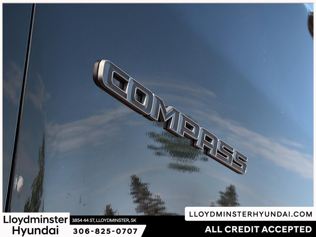 2024 Jeep Compass Altitude in Lloydminster, Saskatchewan - 21 - w1024h768px