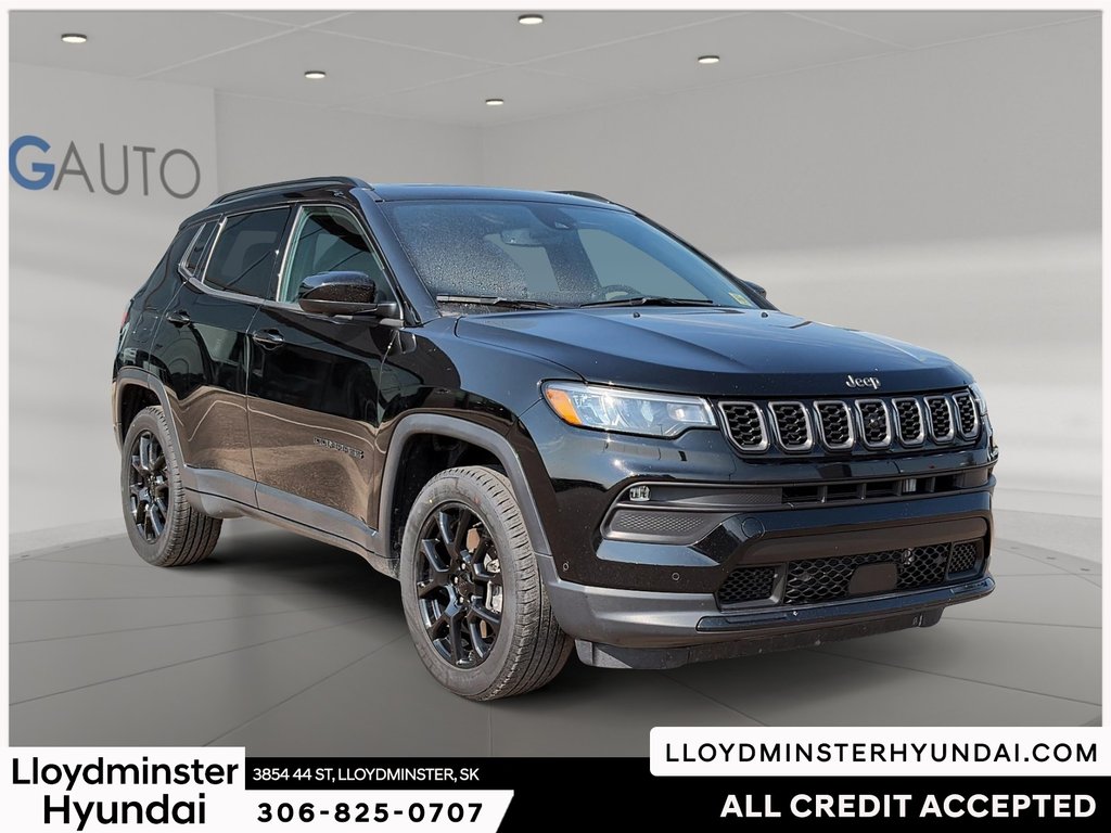 2024 Jeep Compass Altitude in Lloydminster, Saskatchewan - 3 - w1024h768px