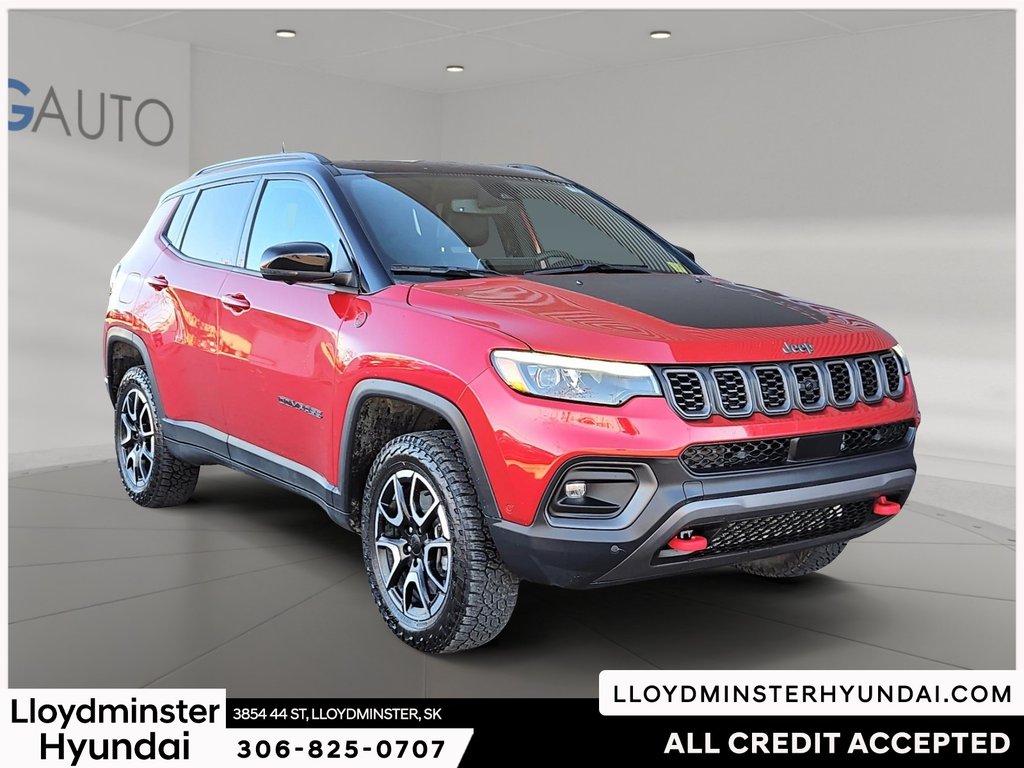 2024 Jeep Compass Trailhawk in Lloydminster, Saskatchewan - 3 - w1024h768px