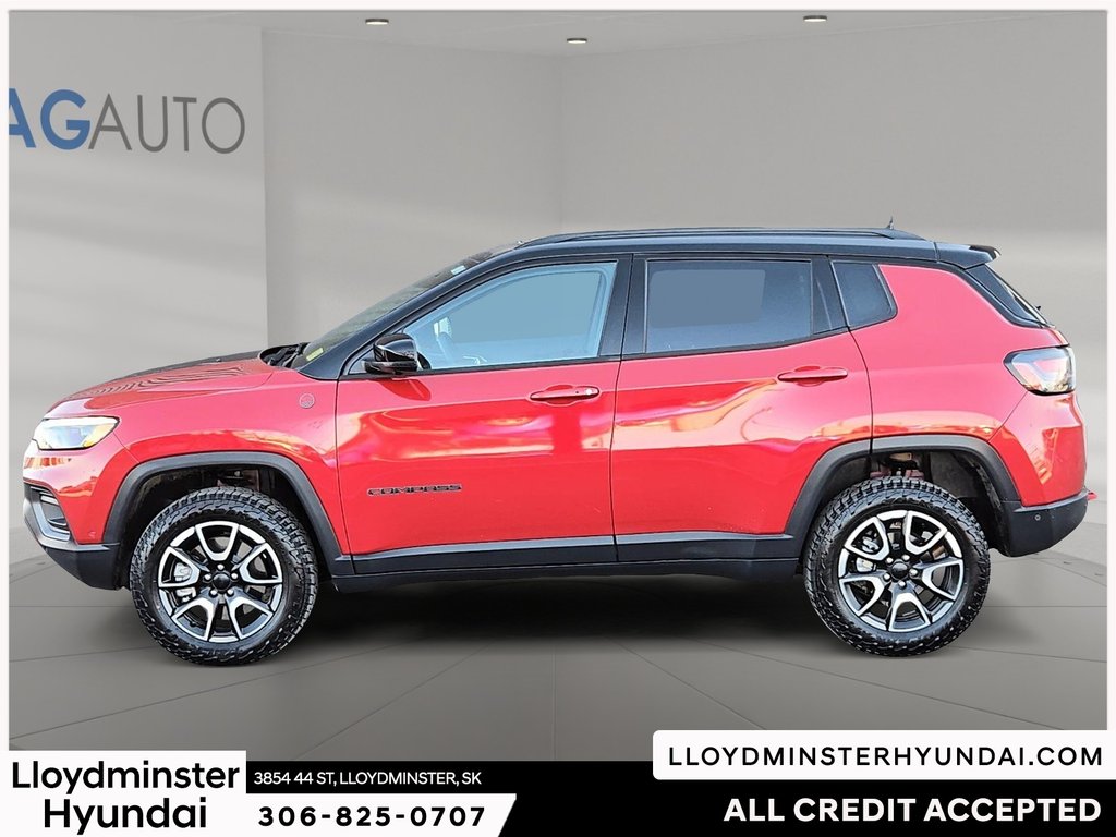 2024 Jeep Compass Trailhawk in Lloydminster, Saskatchewan - 8 - w1024h768px