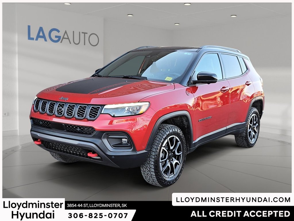 2024 Jeep Compass Trailhawk in Lloydminster, Saskatchewan - 1 - w1024h768px