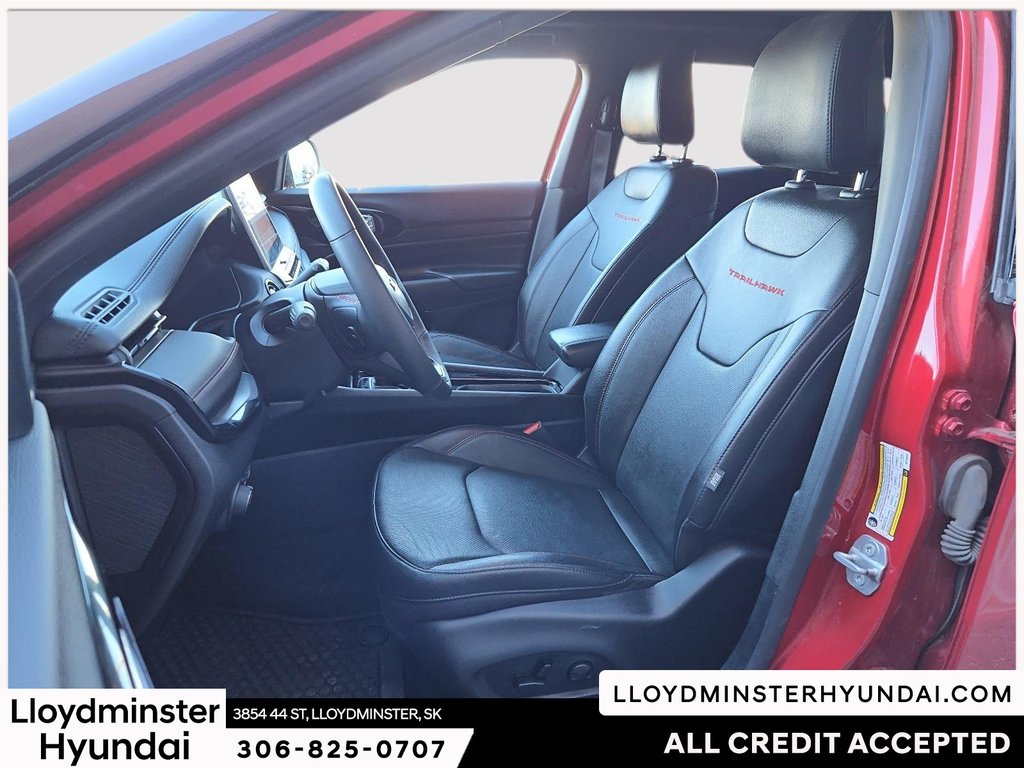 2024 Jeep Compass Trailhawk in Lloydminster, Saskatchewan - 12 - w1024h768px