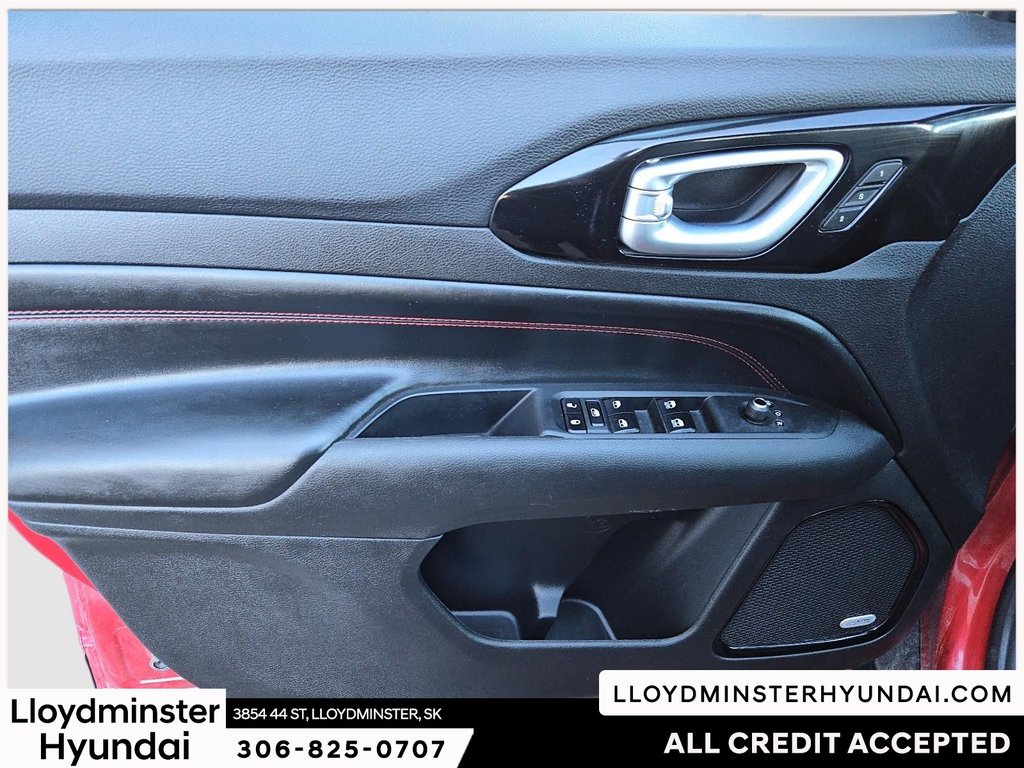 2024 Jeep Compass Trailhawk in Lloydminster, Saskatchewan - 15 - w1024h768px