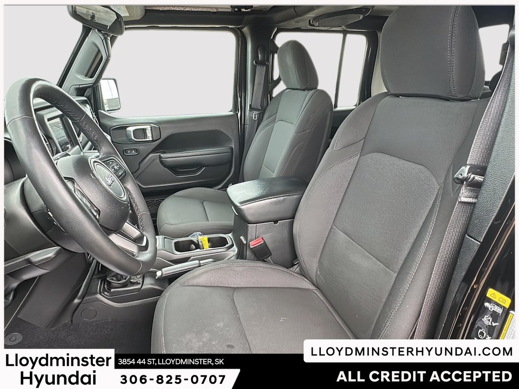 2023 Jeep Gladiator Sport S in Lloydminster, Saskatchewan - 10 - w1024h768px