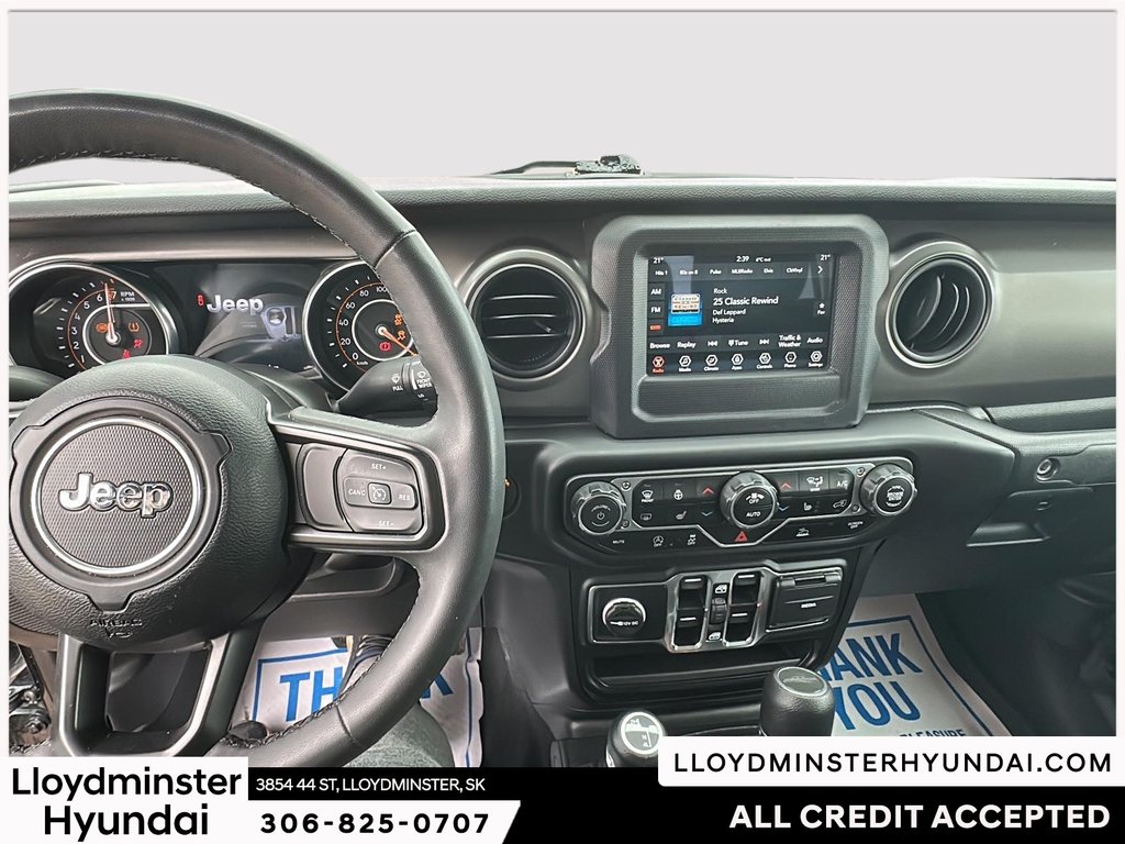 2023 Jeep Gladiator Sport S in Lloydminster, Saskatchewan - 15 - w1024h768px