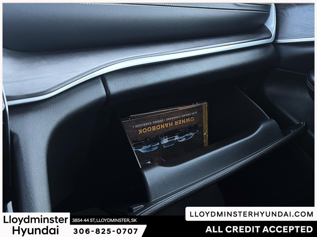2024 Jeep Grand Cherokee L Limited in Lloydminster, Saskatchewan - 24 - w1024h768px