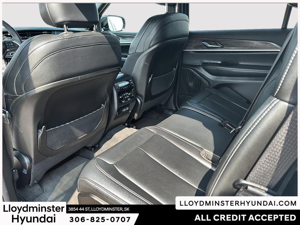 2024 Jeep Grand Cherokee L Limited in Lloydminster, Saskatchewan - 22 - w1024h768px