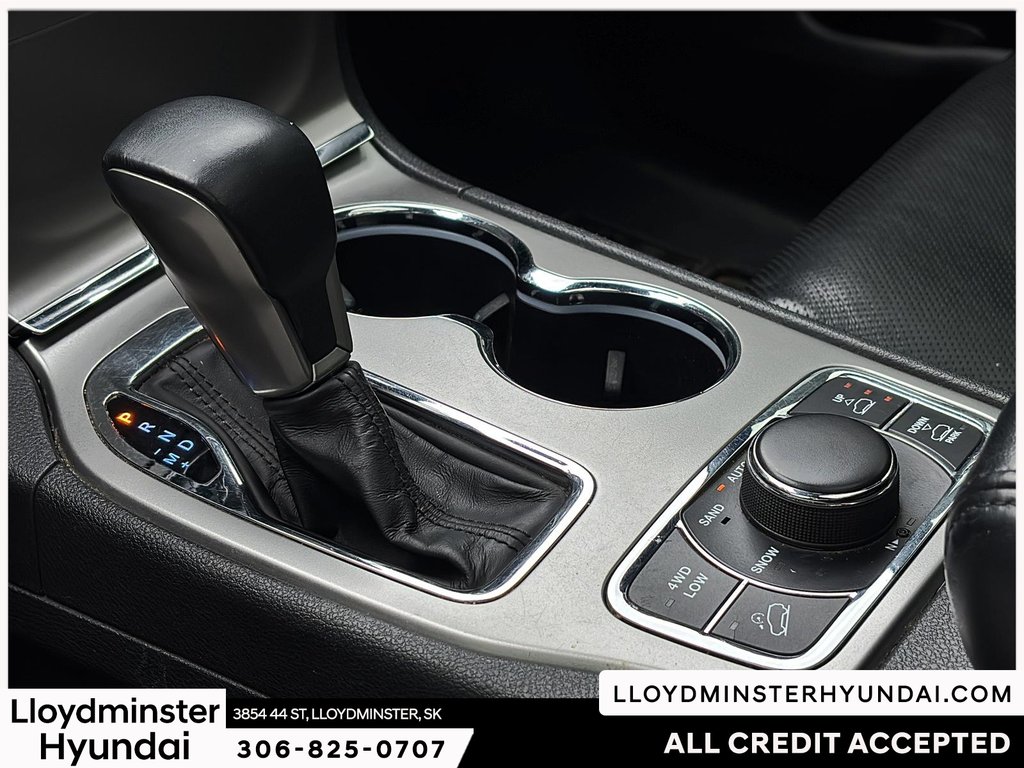 2018 Jeep Grand Cherokee Overland in Lloydminster, Saskatchewan - 23 - w1024h768px