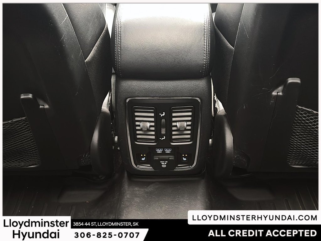 2018 Jeep Grand Cherokee Overland in Lloydminster, Saskatchewan - 17 - w1024h768px
