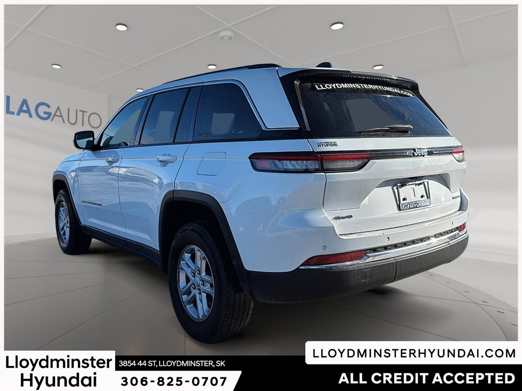 2023 Jeep Grand Cherokee Laredo in Lloydminster, Saskatchewan - 7 - w1024h768px