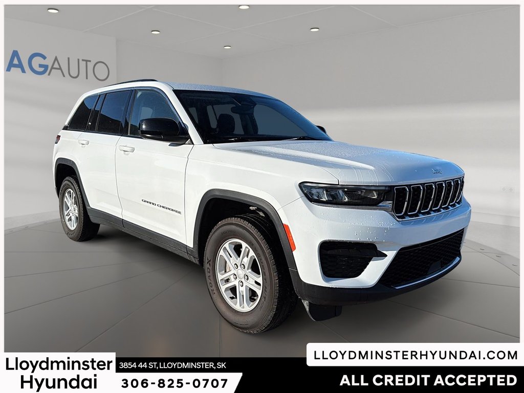 2023 Jeep Grand Cherokee Laredo in Lloydminster, Saskatchewan - 3 - w1024h768px
