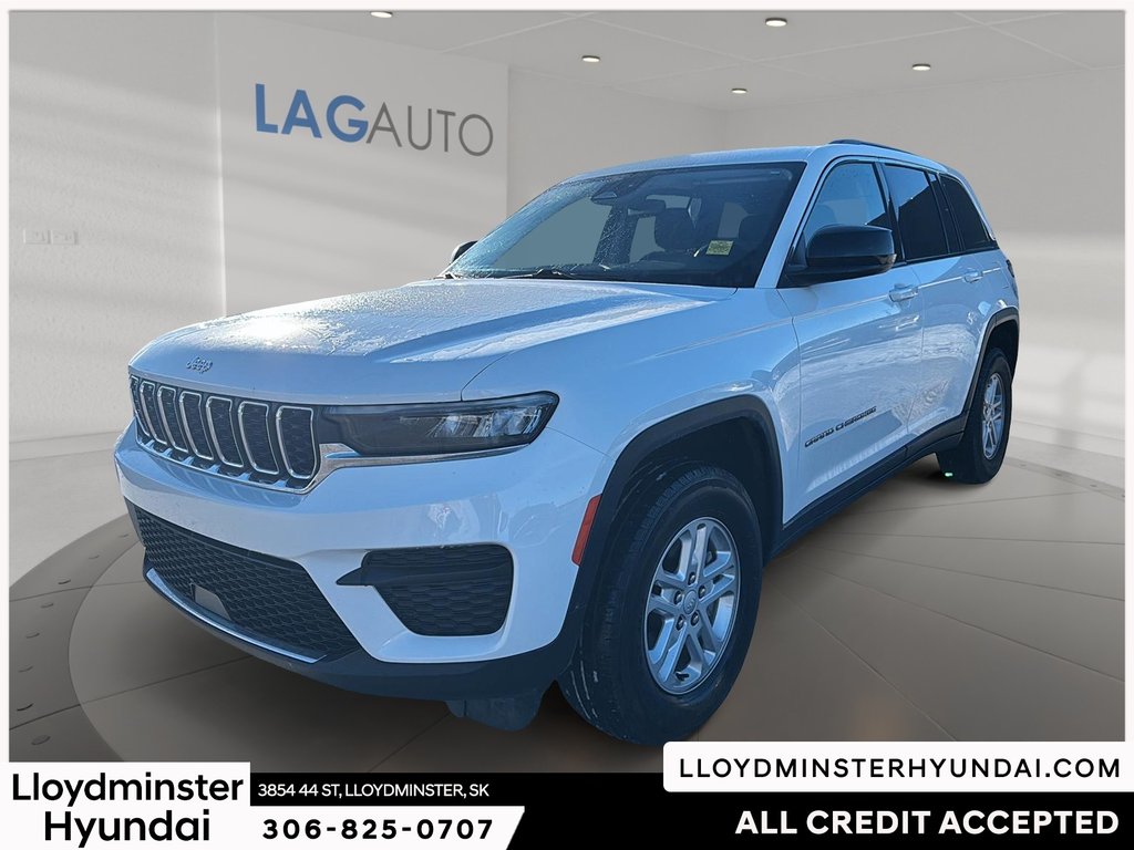 2023 Jeep Grand Cherokee Laredo in Lloydminster, Saskatchewan - 1 - w1024h768px
