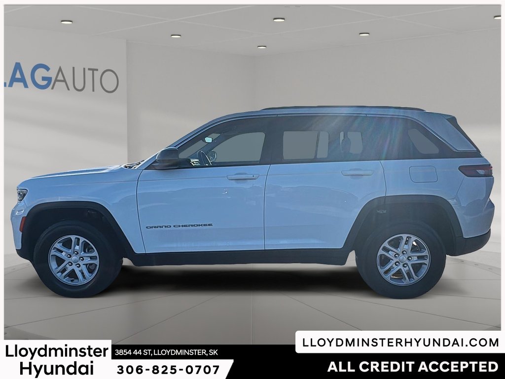 2023 Jeep Grand Cherokee Laredo in Lloydminster, Saskatchewan - 8 - w1024h768px