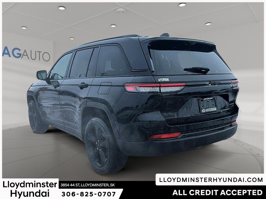 2023 Jeep Grand Cherokee Limited in Lloydminster, Saskatchewan - 7 - w1024h768px