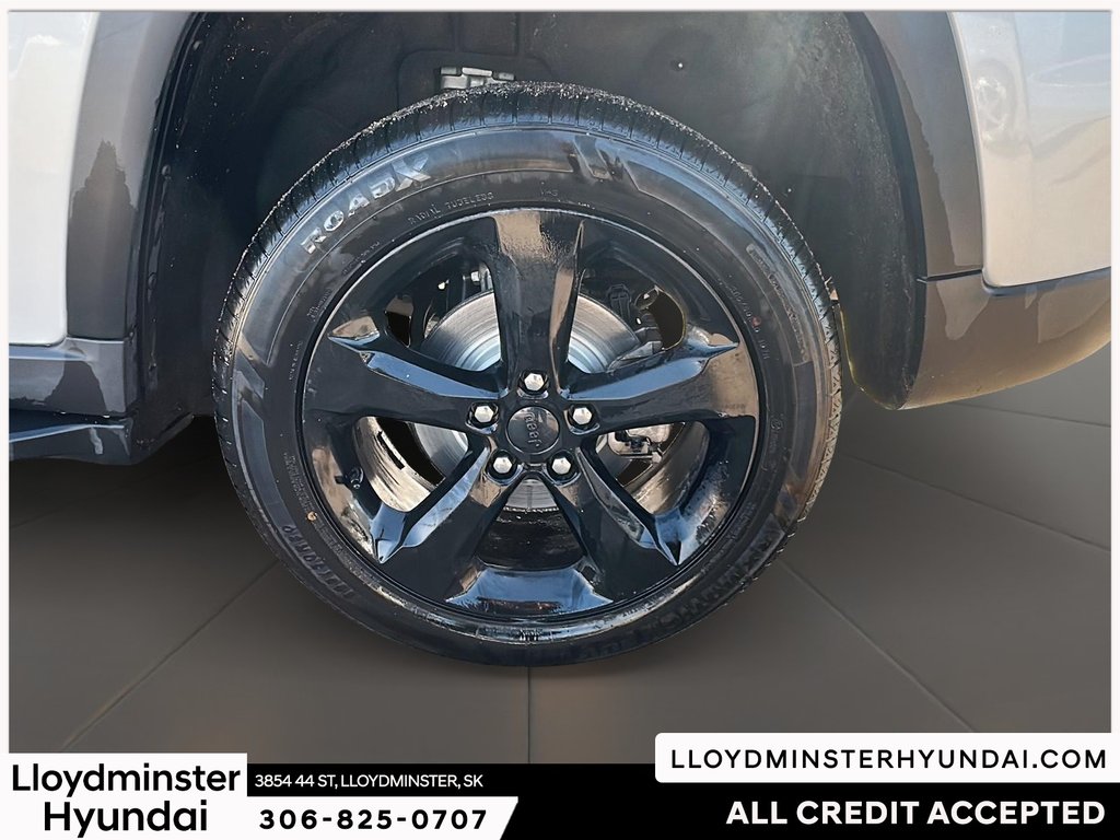 2024 Jeep Grand Cherokee Limited in Lloydminster, Saskatchewan - 10 - w1024h768px