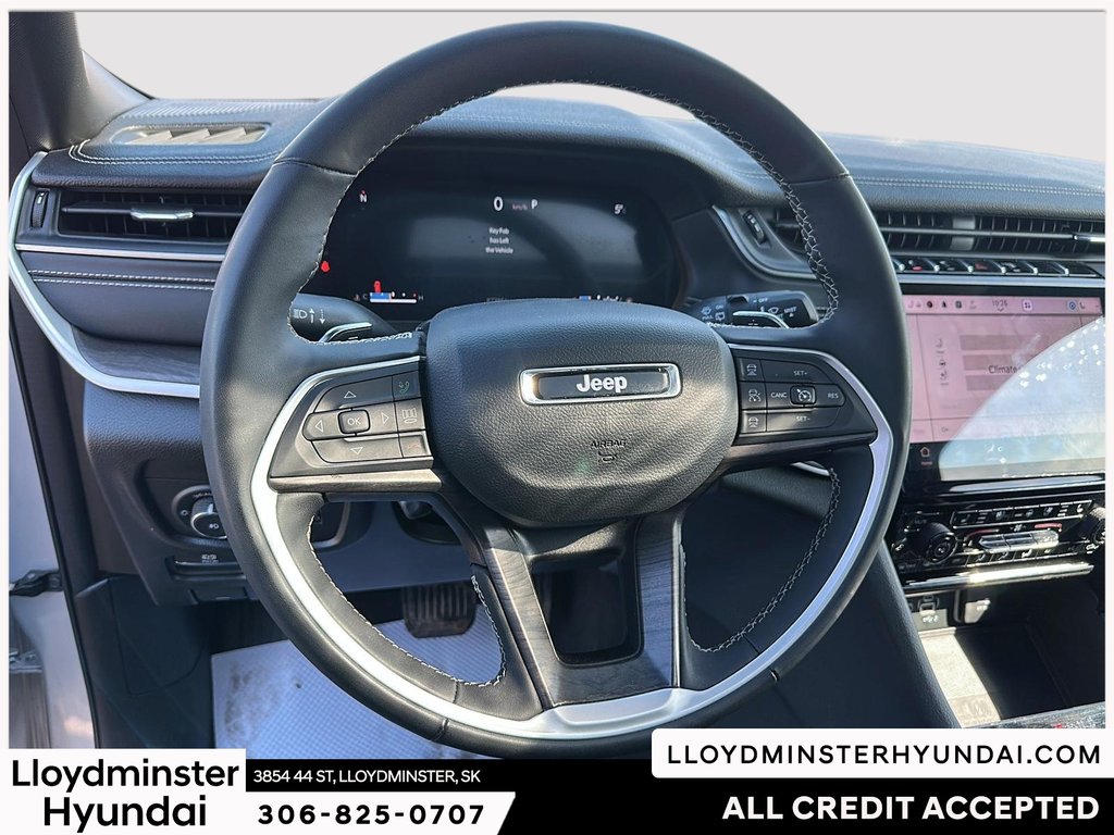 2024 Jeep Grand Cherokee Limited in Lloydminster, Saskatchewan - 14 - w1024h768px