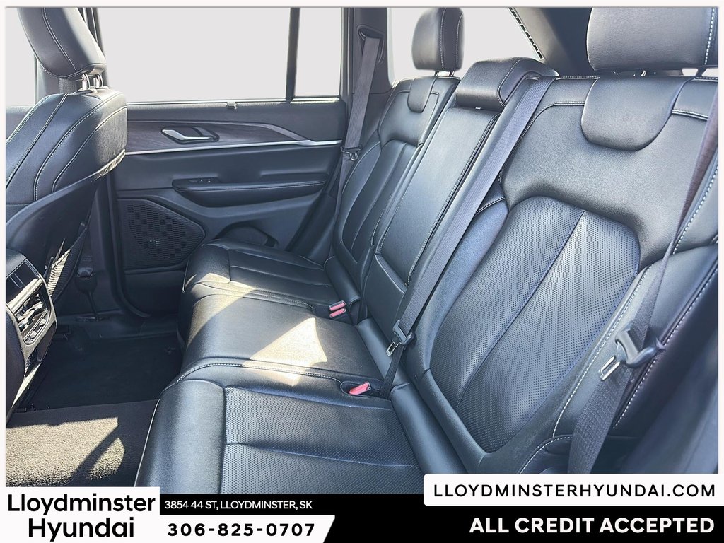 2024 Jeep Grand Cherokee Limited in Lloydminster, Saskatchewan - 21 - w1024h768px