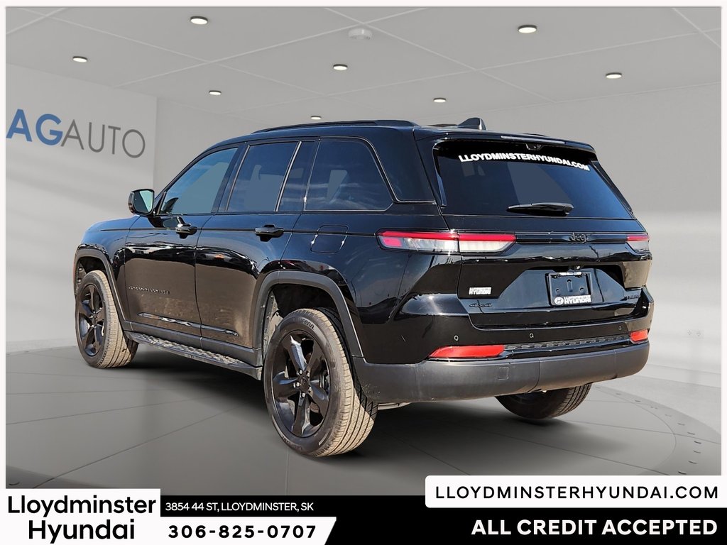 2024 Jeep Grand Cherokee Limited in Lloydminster, Saskatchewan - 7 - w1024h768px