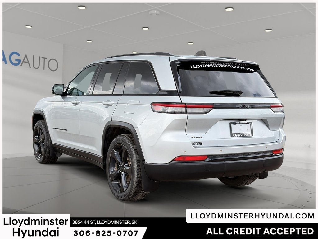 2024 Jeep Grand Cherokee Altitude in Lloydminster, Saskatchewan - 7 - w1024h768px