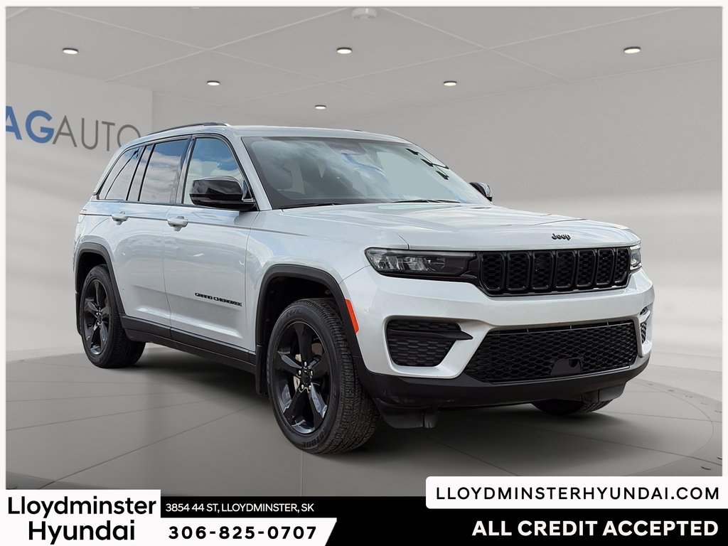 2024 Jeep Grand Cherokee Altitude in Lloydminster, Saskatchewan - 3 - w1024h768px