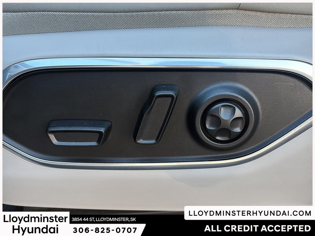2022 Jeep Wagoneer Series II in Lloydminster, Saskatchewan - 13 - w1024h768px