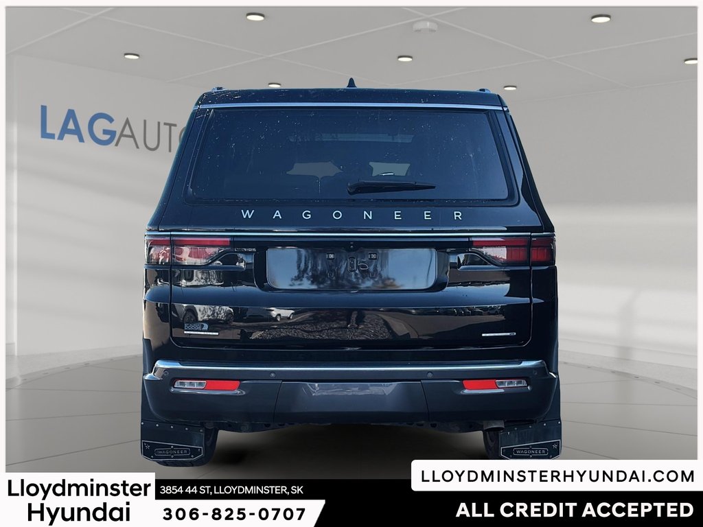2022 Jeep Wagoneer Series II in Lloydminster, Saskatchewan - 6 - w1024h768px